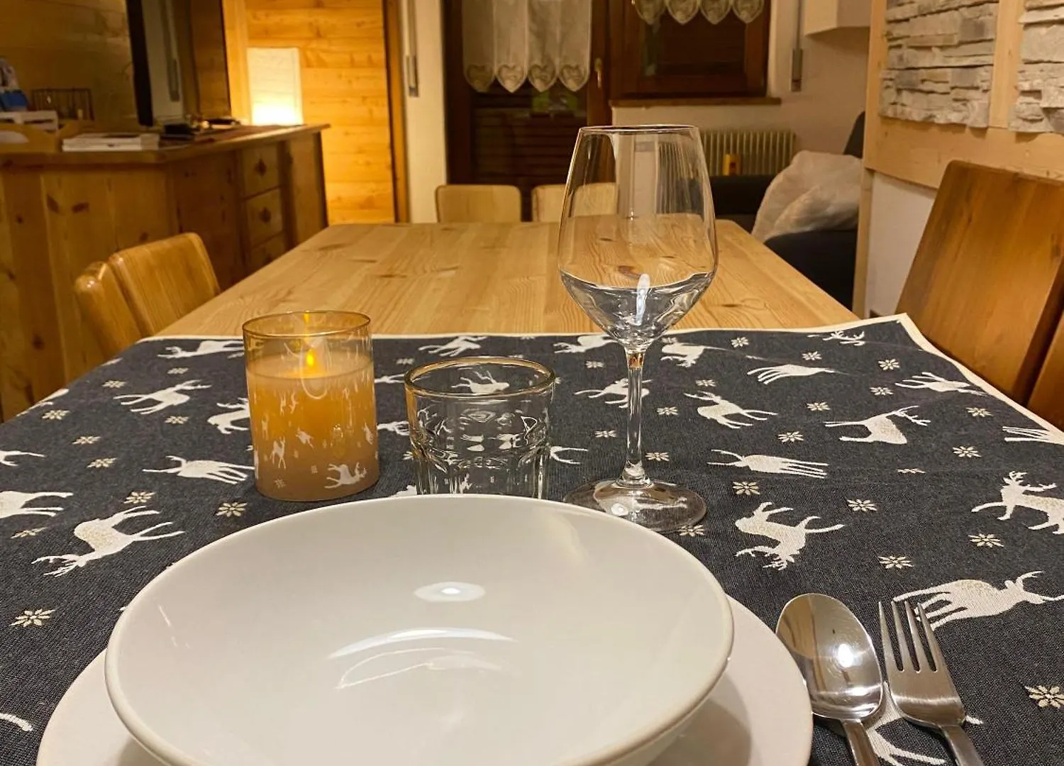 Casa Max A Canove Di ロアーナ アパート